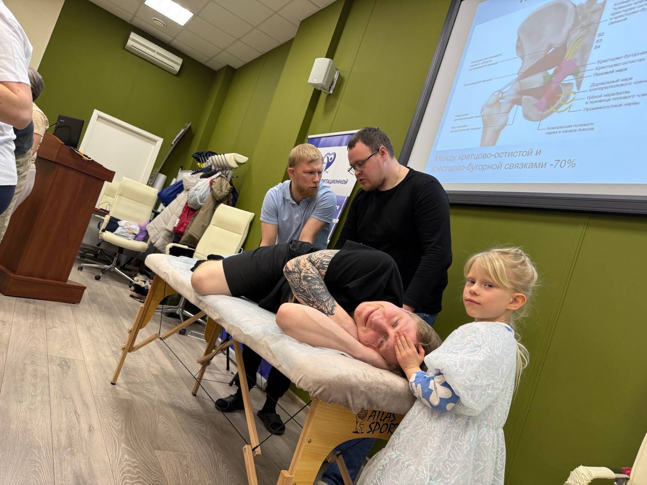 Коллекция жопных фото с учебы 😱😱😁